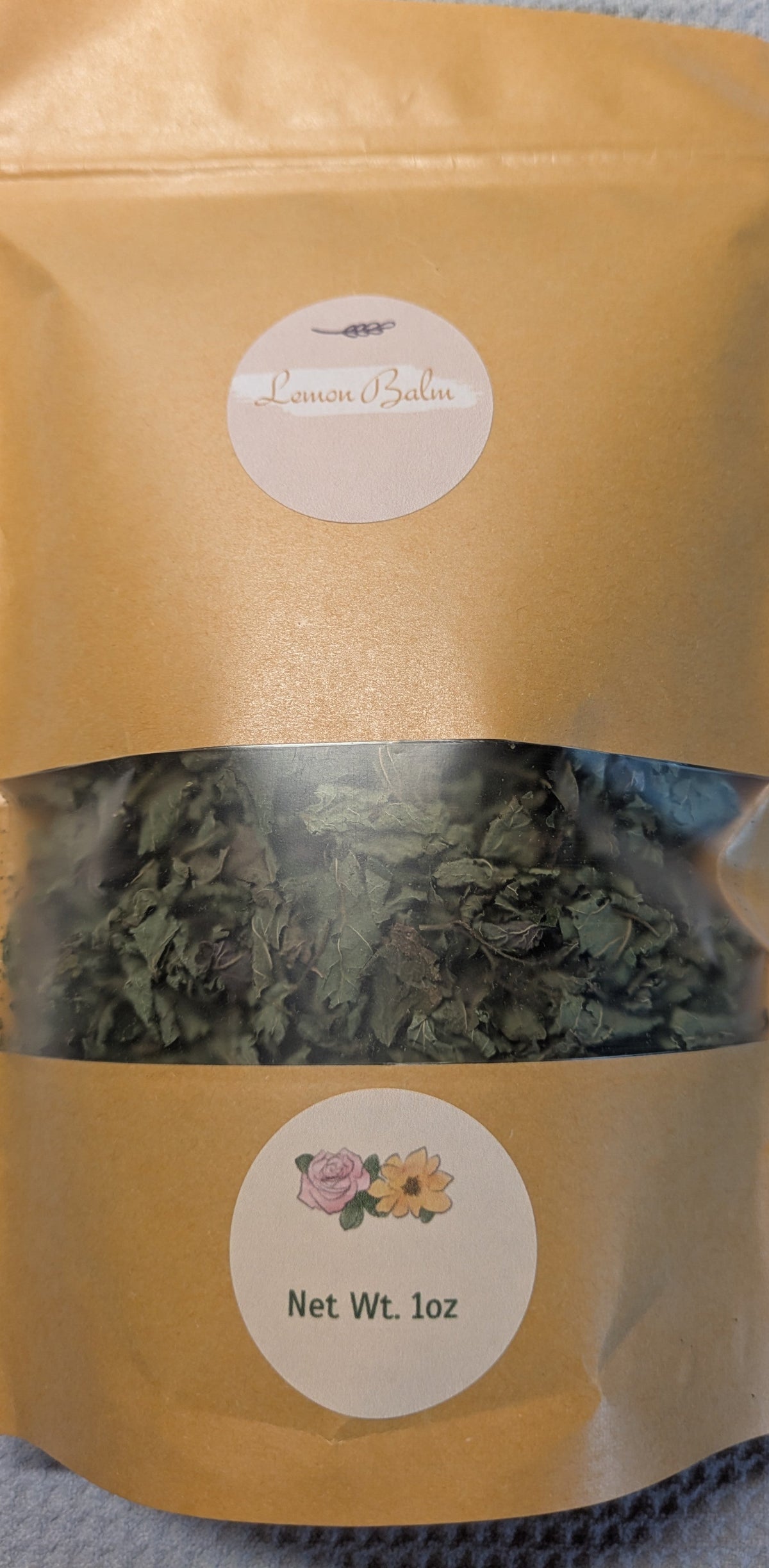 Dried Lemon Balm (Melissa officinalis) Leaves